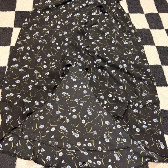 h&m divided black midi floral wrap sundress with high-low hem size 4 - Picture 3 of 5
